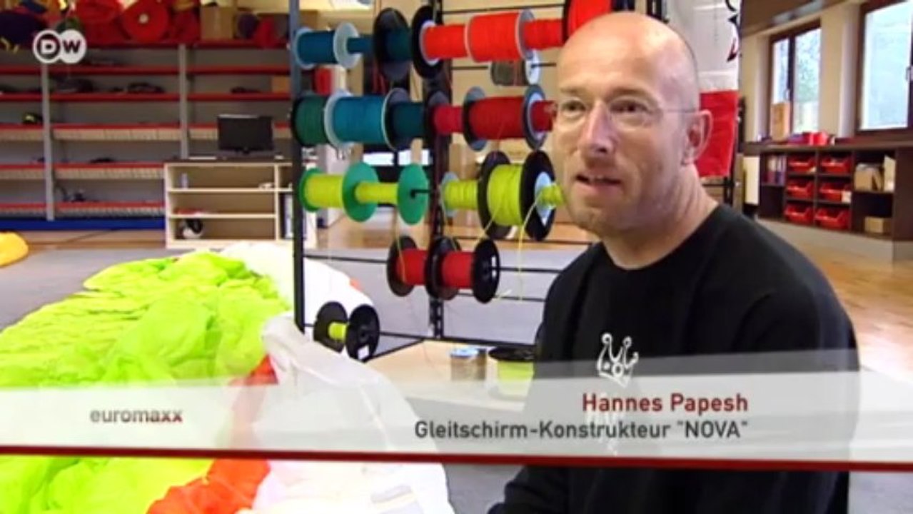 Der Gleitschirmtester Toni Bender | Euromaxx