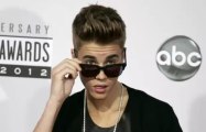 How to get Justin Bieber's e-mail address and phone number [HOT]