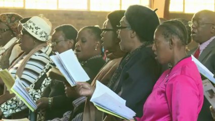 Saúde de Mandela tem melhora contínua