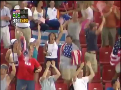 Missão Maracanã - Tom Cruise visita o estádio, se emociona e encontra Zico