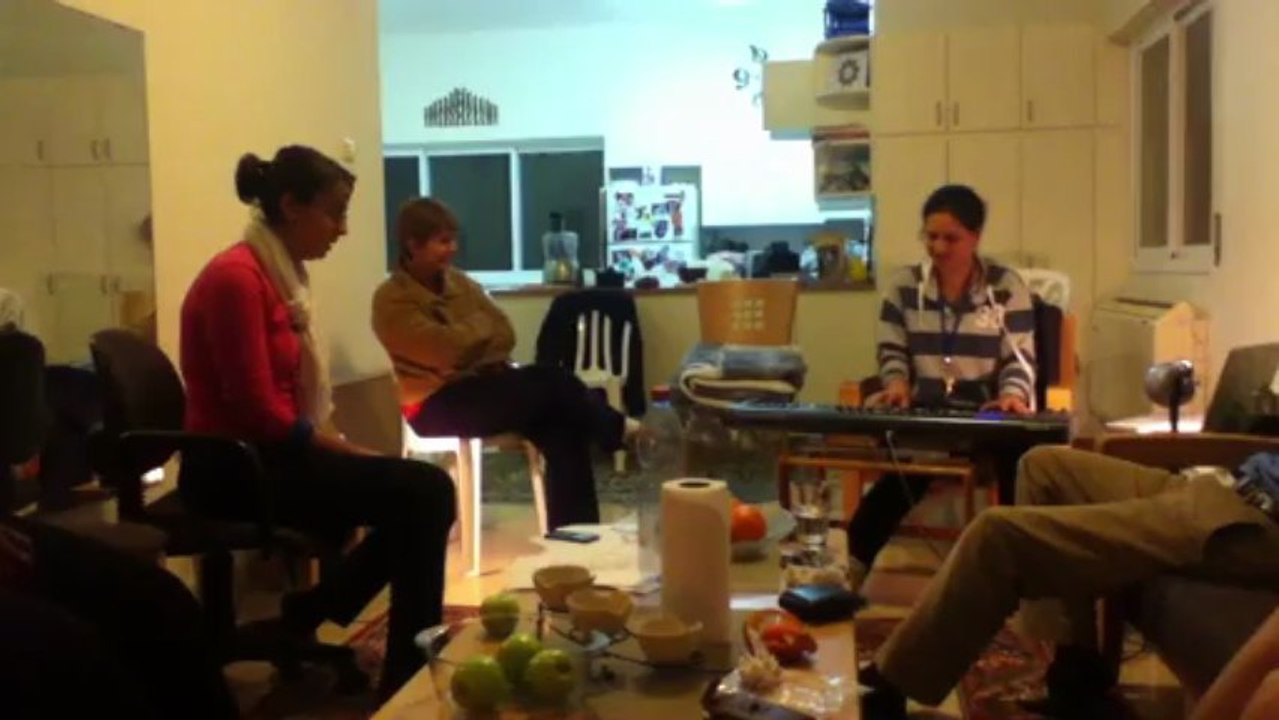 Sheyda & Shiva live at the Doctor's house Hillel Haifa Israel December 2011