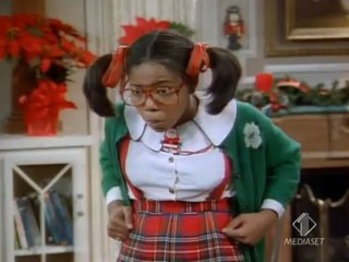 4x12 - Otto sotto un tetto - L'angelo senza ali