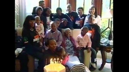 Mandela discharged from hospital, back home