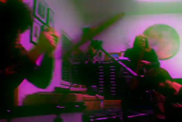 Glass Pyramid (LIVE on WDBX 12/20/2008)