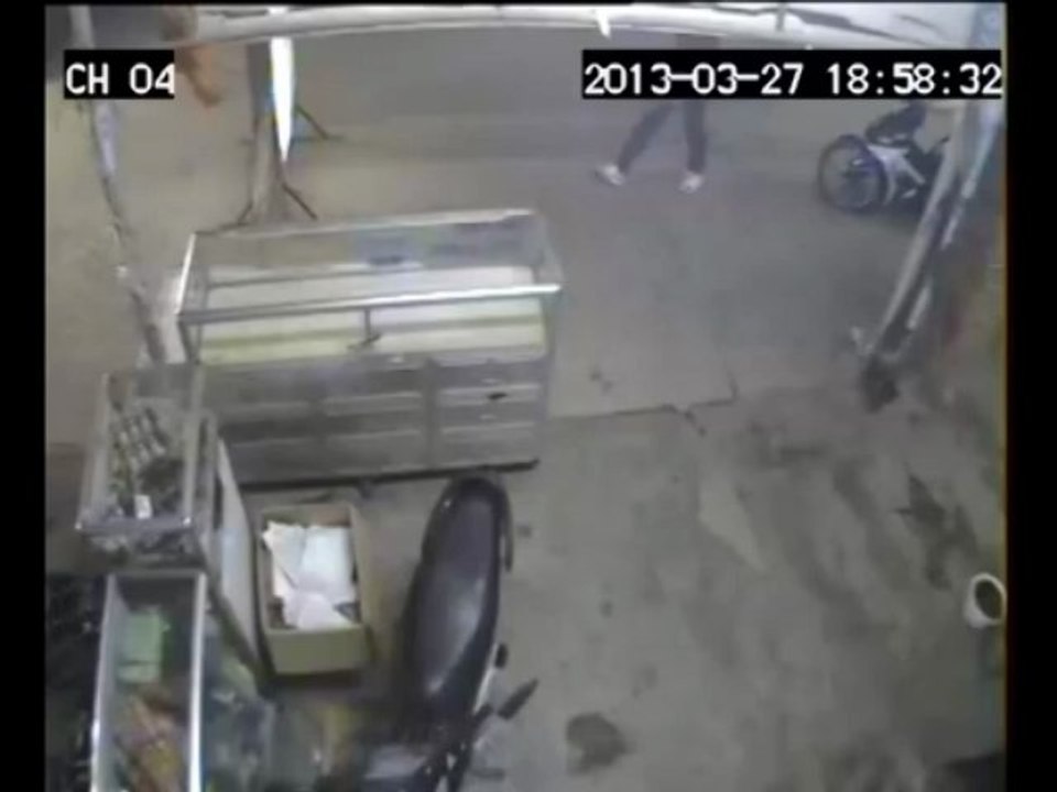 Lắp đặt camera tại Hưng Yên - 0904.909.891 - Mất xe vì cắm sẵn chìa ở ổ khóa