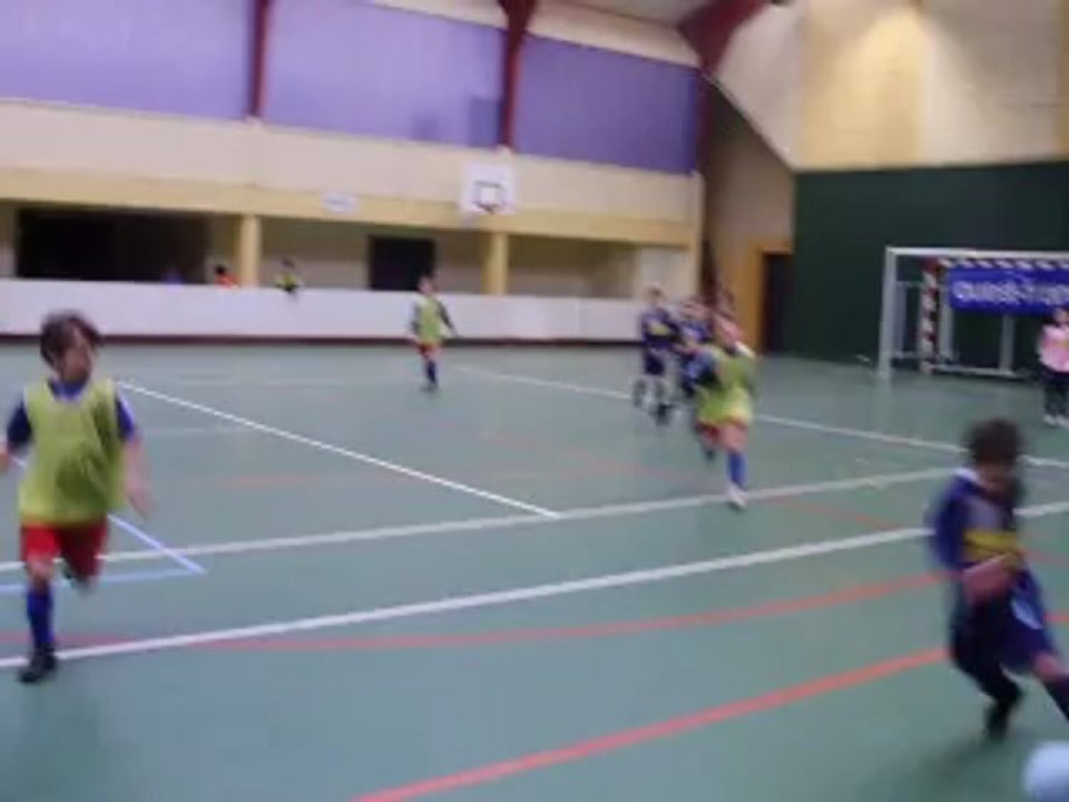U9 Tournoi en salle de PLUVIGNER 2013 Equipe 2 avec un U7!