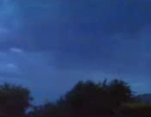 sabah ezanı okunurken ALLAH tarafından bulutta beliren gözler