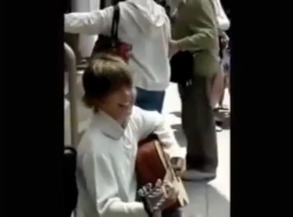 Justin Bieber Busking Singing An Original Song - Undo Me