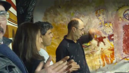 peinture en live  une performance de zouhir boudjema  a l occasion de la journee  contre l oubli  avec Ajouad en collaboration avec l acb  paris  du 1er avril 2013