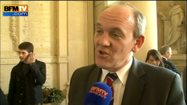 Pourquoi Hollande et Ayrault ont-ils tardé à écarter Cahuzac du gouvernement? , demande un député UMP