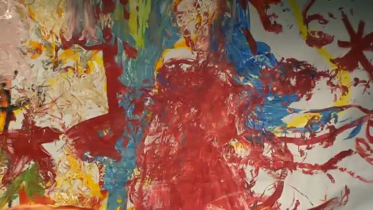 ZOUHIR  BOUDJEMA   pour ne jamais oublier les atrocités de l intergrisme  de l islamisme et du terrorisme ou qu il soit  en algerie et ailleurs  que tous les peintres en batiment  s inspirent  pour la performance  merci boujemaa  merci a Ajouad et l Acb