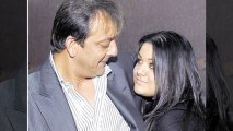 Sanjay Dutt Not Allowed To Meet His Daughter In US