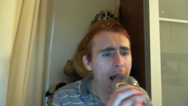 Wiwi égratigne ici et maintenant de Daniel Lévi