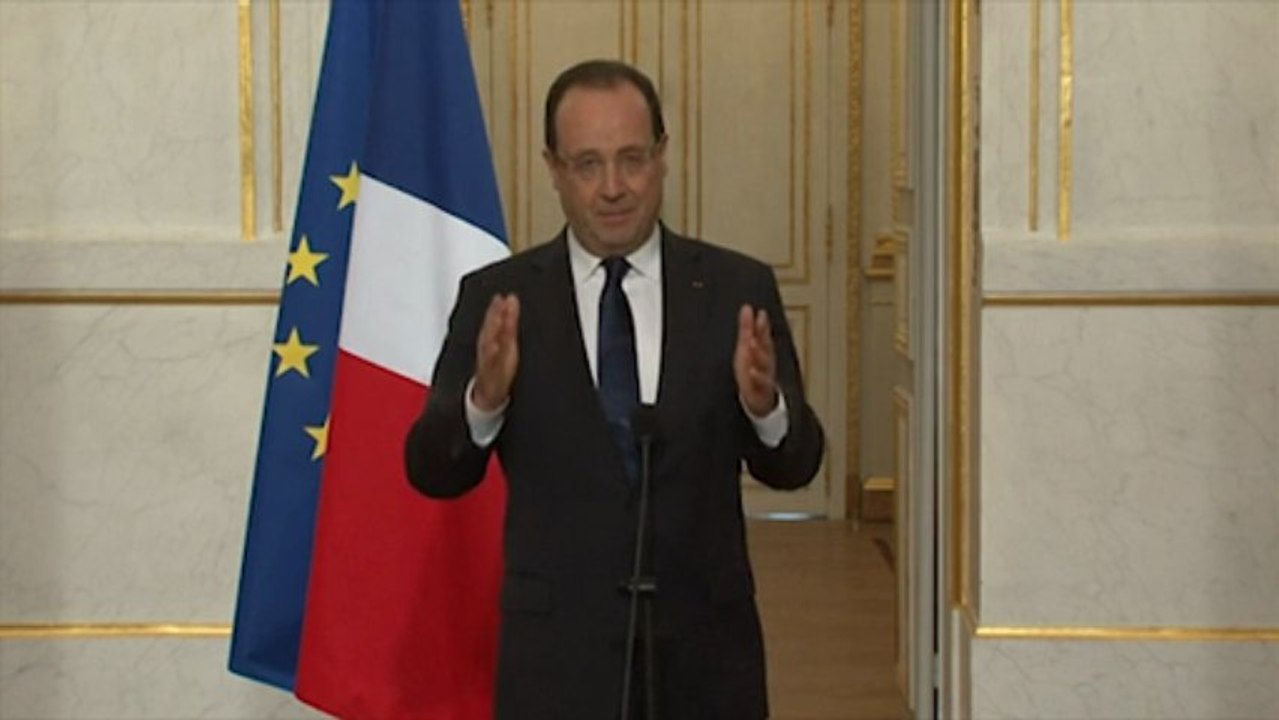 Cahuzac : Hollande dénonce "un outrage à la République"