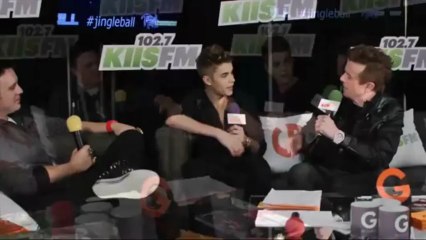 Jesse and JoJo interview Justin Bieber backstage at The Jingle Ball