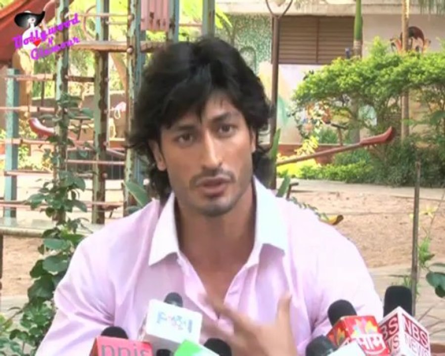 On location of 'Commando' and 'CID' integration