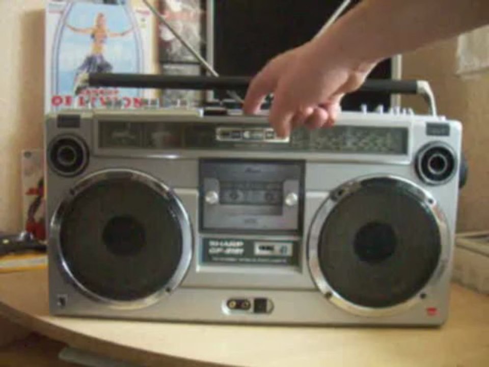 Sharp GF 9191 Boombox Demo Video