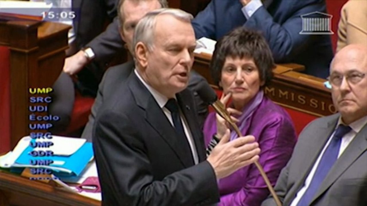 Ayrault : "La République exemplaire ne fait que commencer"