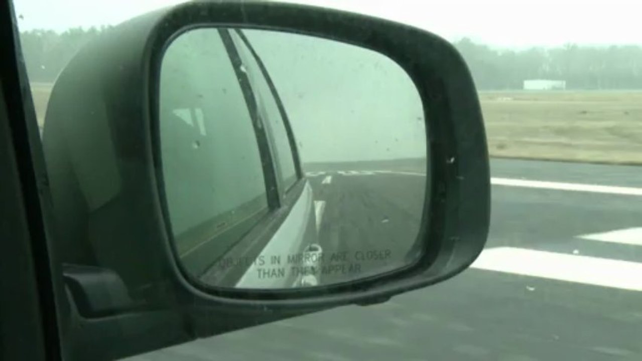 Flughafen ohne Fluglotsen - notgedrungen