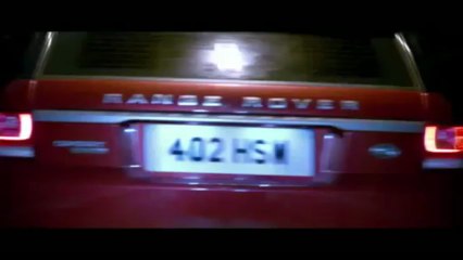 007 drives the new Range Rover Sport to the world premiere event in New York