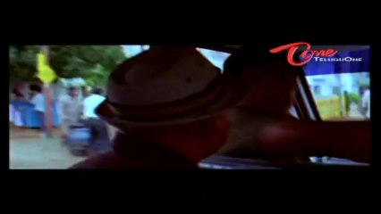 Hilarious Scene - Prakash Raj Slaps Narsingh