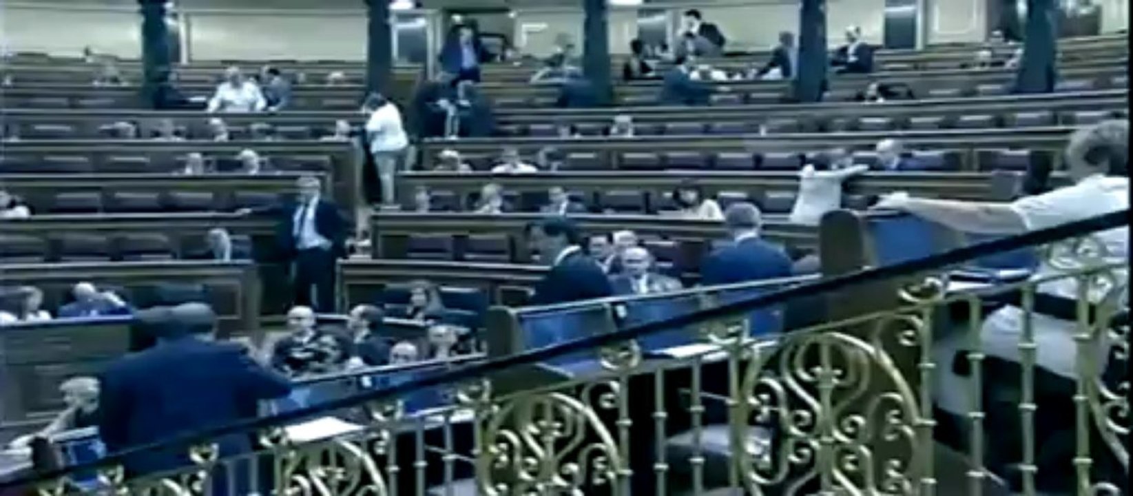 Escape de lo Profundo / La Crisis en España