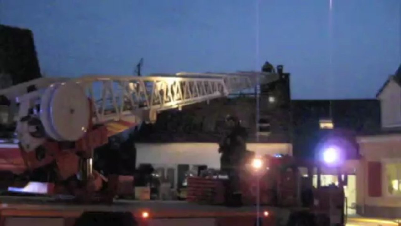 feu de maison à Proville