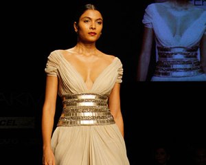 Hot Naeem Khan Lakme Fashion Week