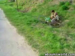 Régis Tout Bourré En Vélo