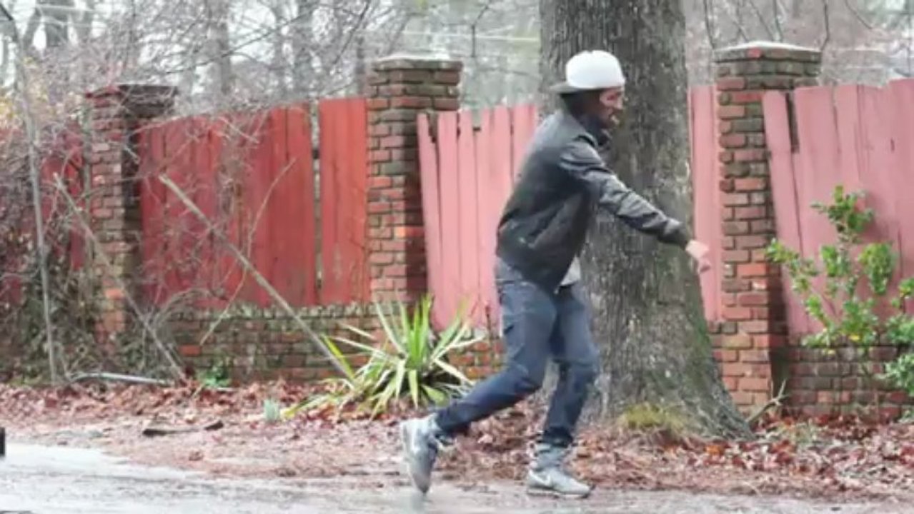 Dubstep dancing to an Adele song