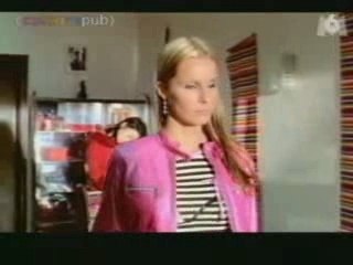 Une blonde chez le coiffeur !!