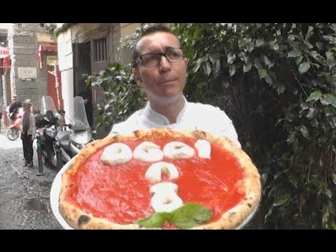 Napoli - Pizza oggi a otto alla pizzeria Sorbillo -1- (03.04.13)