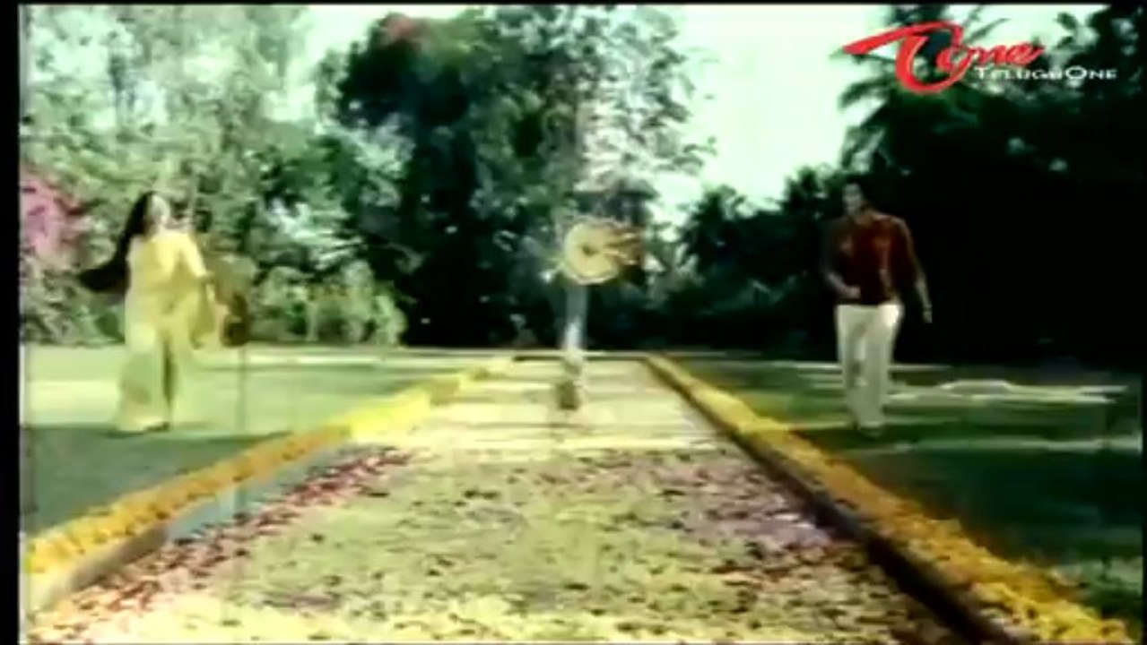 Prema Murthulu Songs - Siri Siri Muvvala - Lakshmi - Sobhan Babu