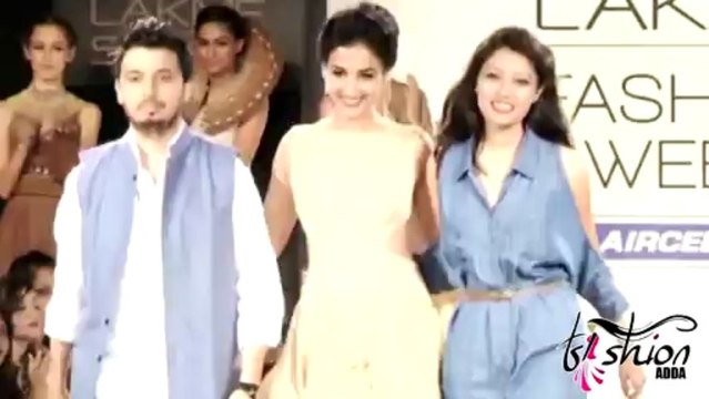 Sonal Chauhan On Ramp For Siyaahi Talent Box @ Lakme Fashion Week 2013 !