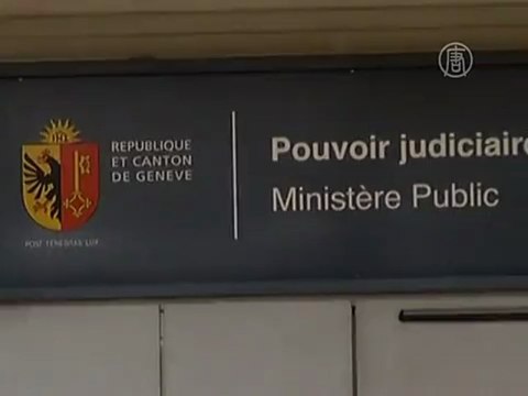 Правительство Олланда оказалось под ударом