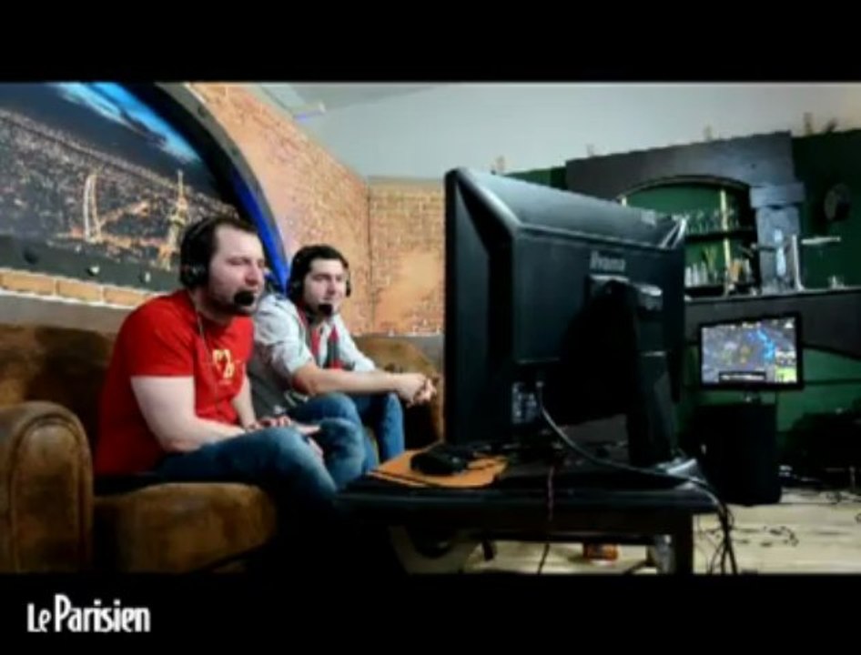 Pomf et Thud : commentateurs de jeux vidéo