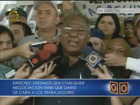 Trabajadores y profesores de la UCV se concentran para marchar hacia la AN