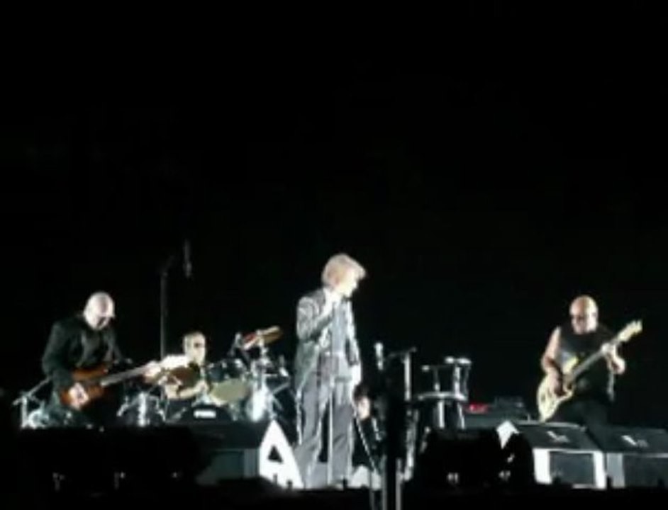 Jacques Dutronc - On Nous Cache Tout, On Nous Dit Rien Live @ PARIS Le Zenith 15.01.2010