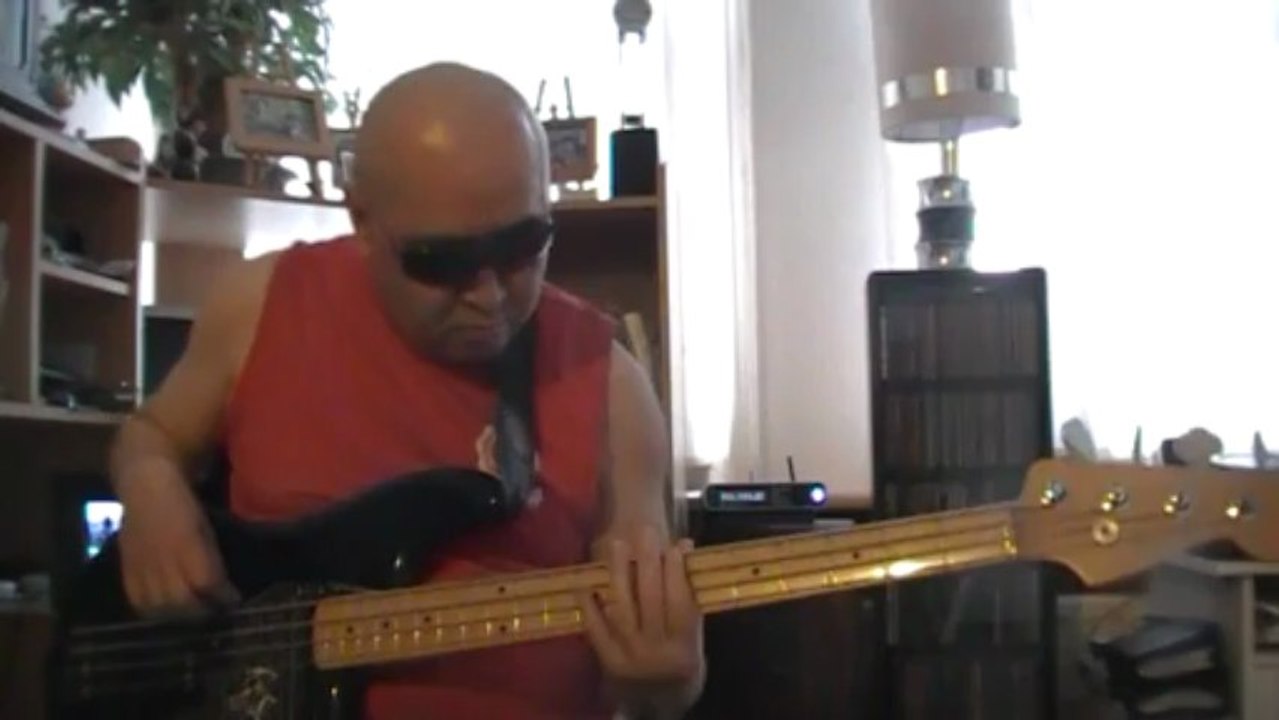 Autumn leaves jazz trio Bass cover Bob Roha