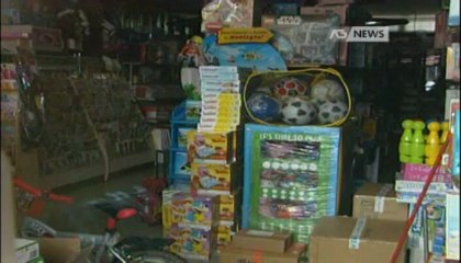 SPACCATA NOTTURNA: BIMBO TENTA FURTO