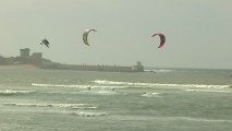 Saint Jean de Luz:  Kitesurf Donibane Lohizune - Euskadi Surf TV