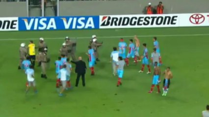 Dramatyczne sceny po wygranym meczu Atletico Mineiro z Arsenalem