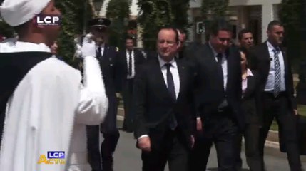 François Hollande exclut de remanier le gouvernement
