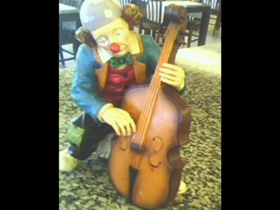 Kaysı Bahçesinde, Bir Güzel Gördüm - İzzettin Bilgin