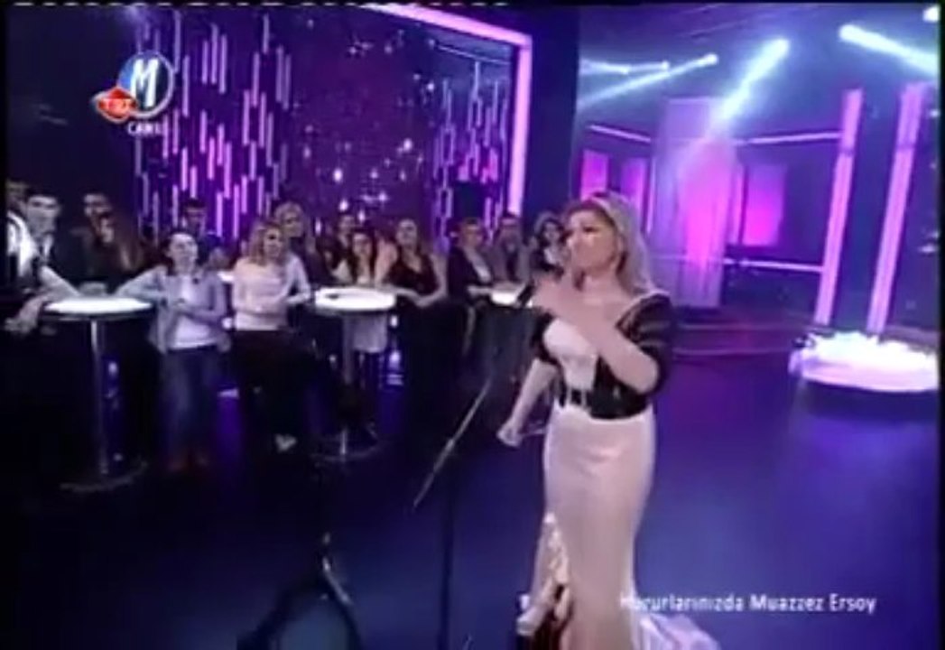 Muazzez Ersoy-Sevmekten Kim Usanır