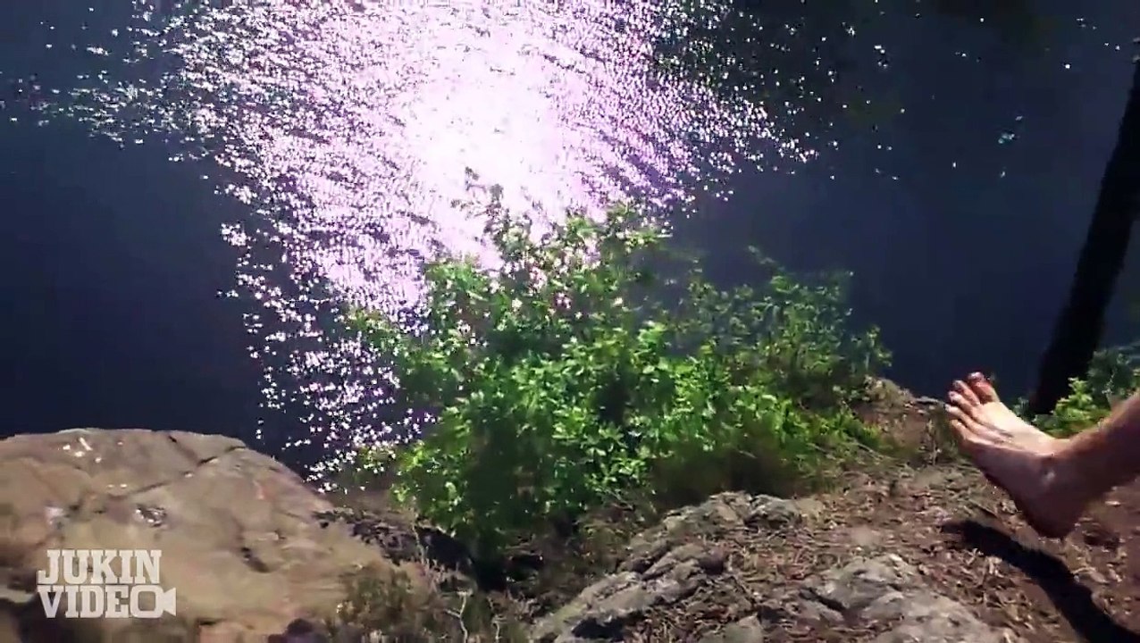 Cliff Jump Rock Hit