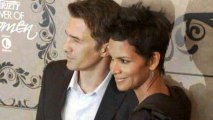 Halle Berry pregnant, Wesley Snipes out of prison