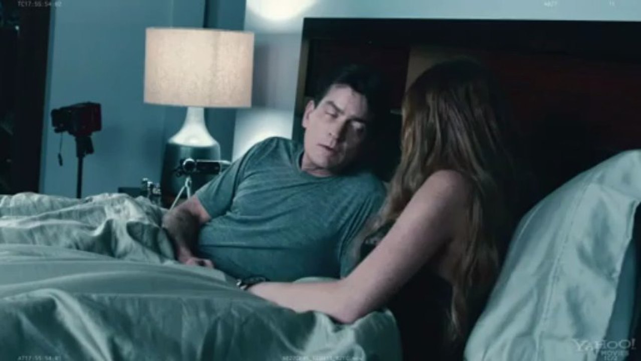 Scary Movie V (2013) - Clip "Outtake Sheen and Lohan" [VO-HQ]