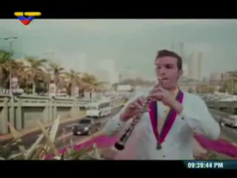 Homenaje al Comandante Supremo Hugo Chávez, a un mes de su siembra (05_04_2013)