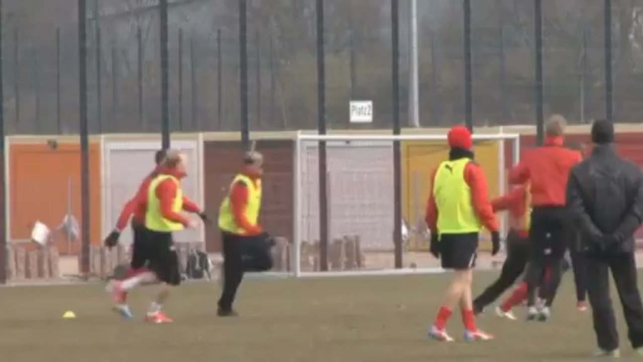 5-gegen-2-Strafe: 'Usain' Bolly ist Fortunas 'King of the Ring'